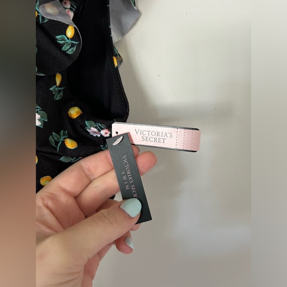 NWT Victoria's Secret itsy ruffle bikini BOTTOM AND TOP black lemon floral - Picture 4 of 16